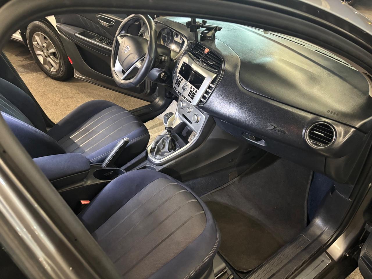 Lancia Delta 1.4 T-Jet 120 CV Oro