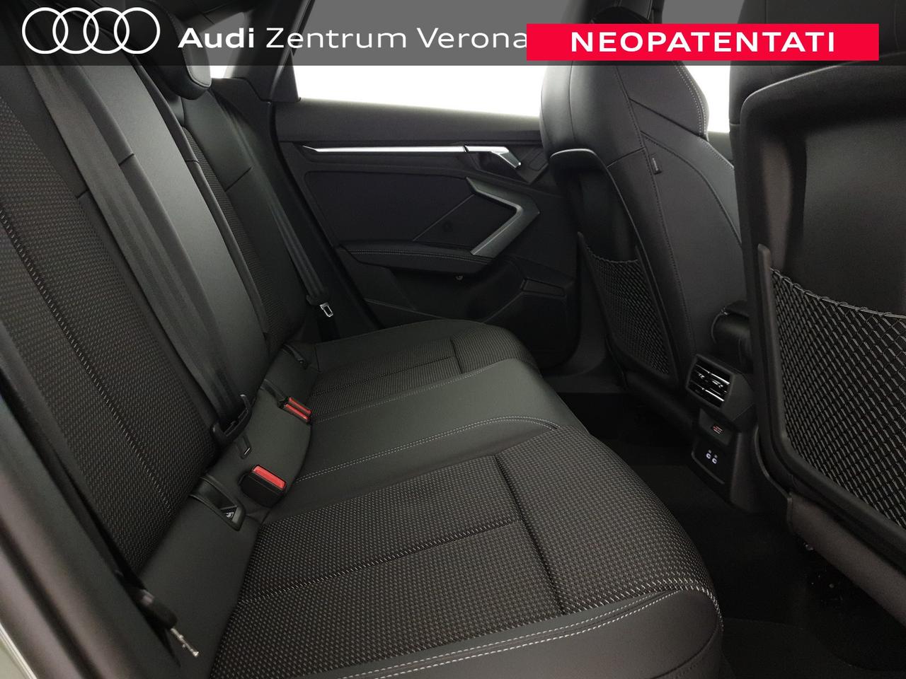 Sedan 30TFSI 116CV S tronic S line Edition