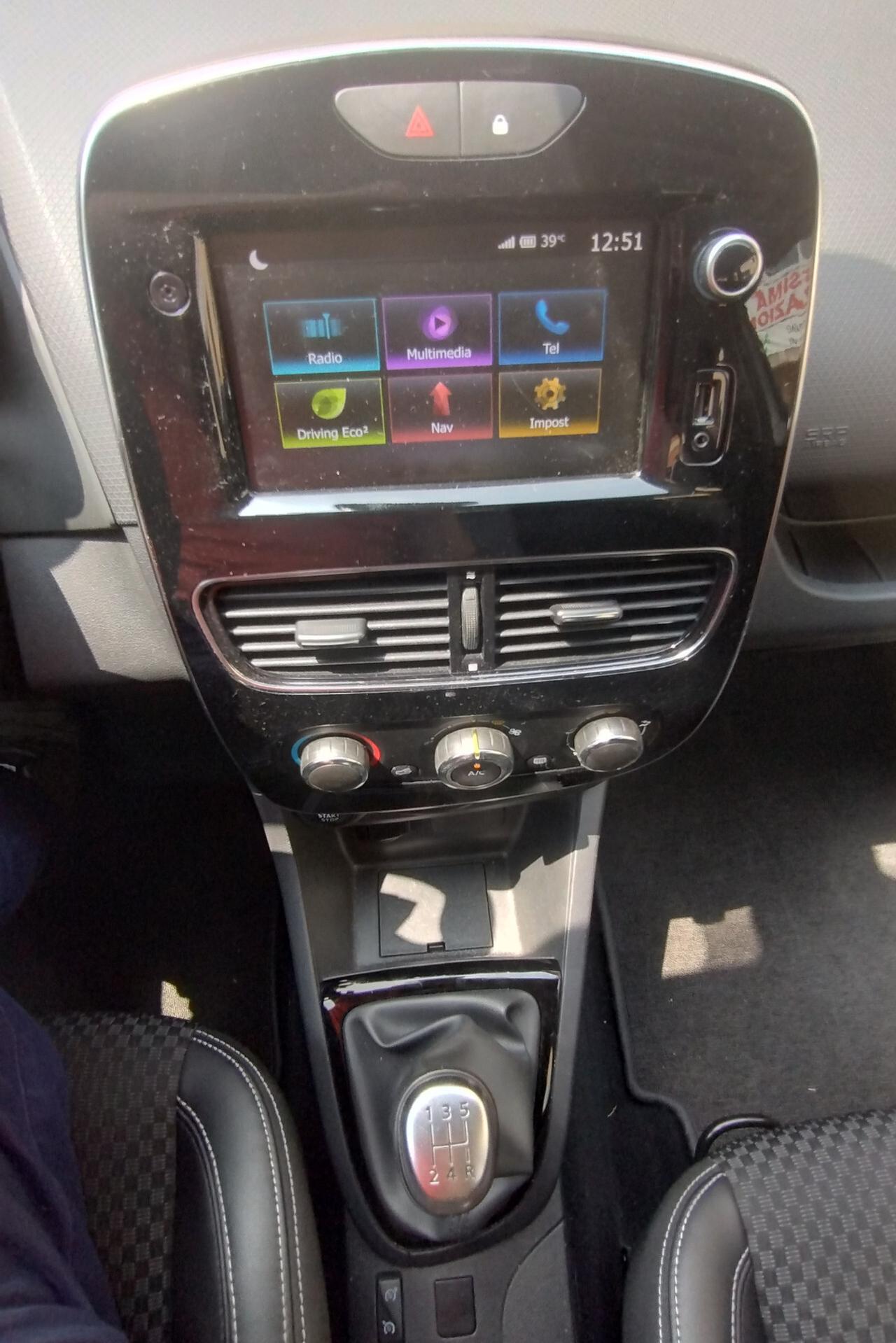 Renault Clio dCi 8V 75 CV 5 porte Moschino Zen NEOPATENTATI