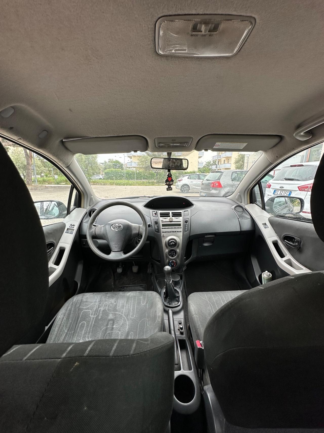 Toyota Yaris 2^serie 1.0 5 porte 2009