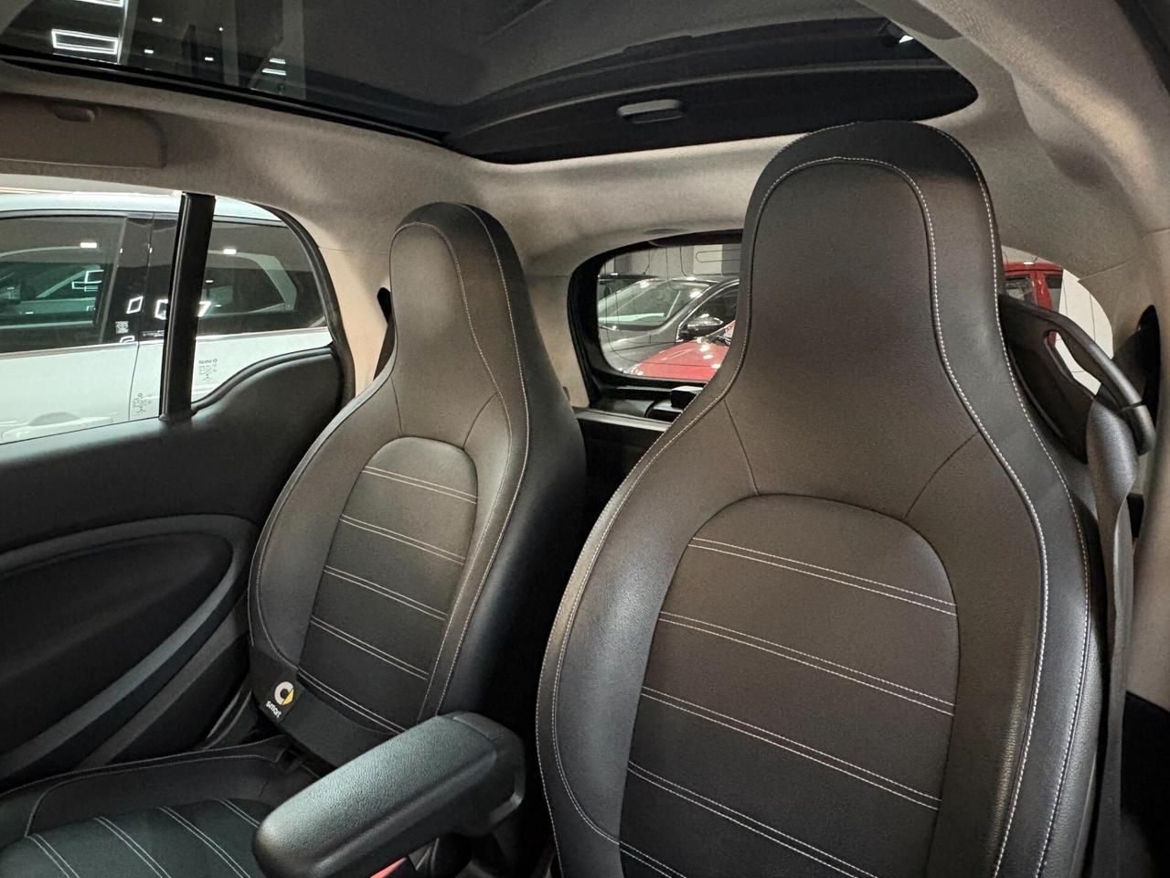 smart forTwo EQ Parisblue Prime 22kW ITALIANA