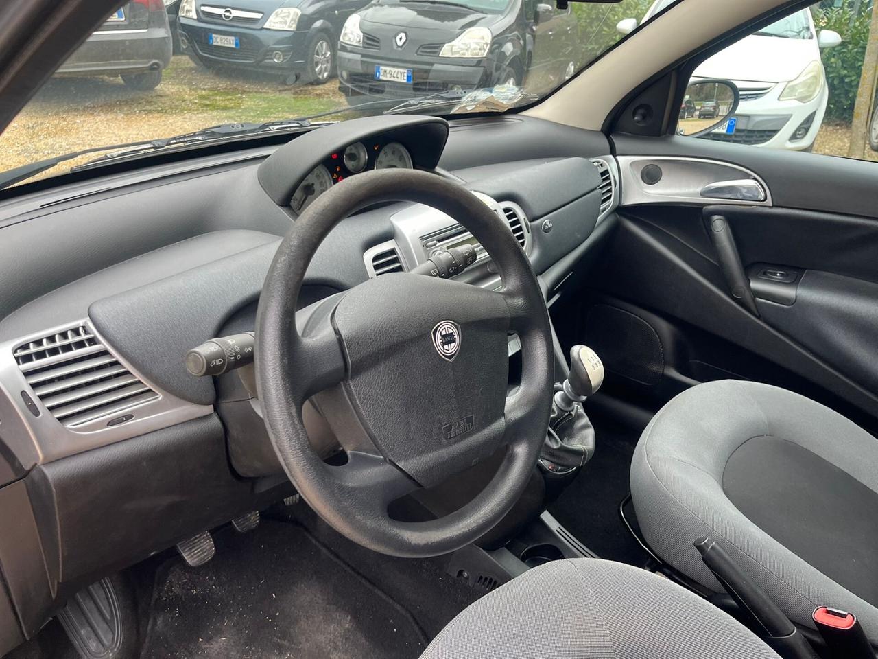 Lancia Ypsilon 1.2 Benzina - Neopatentati