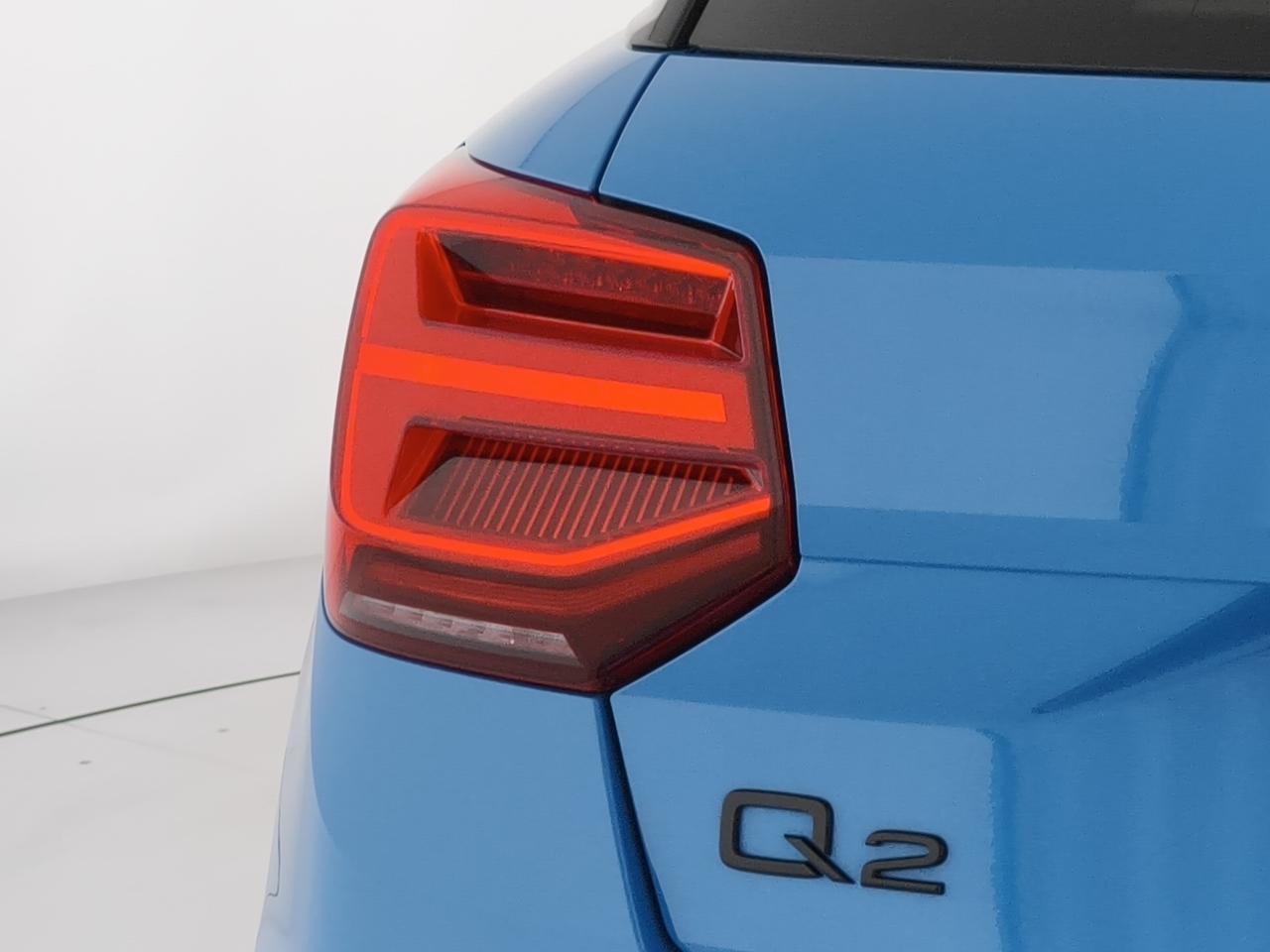 Audi Q2 35 1.5 tfsi Identity Black