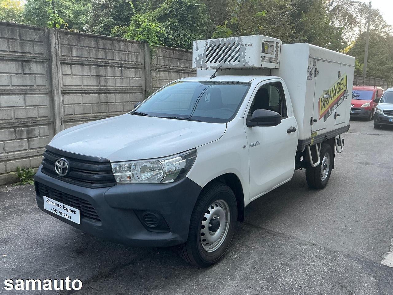 Toyota Hilux 2.4 D-4D 4WD 2porte Chissas & Cab Com