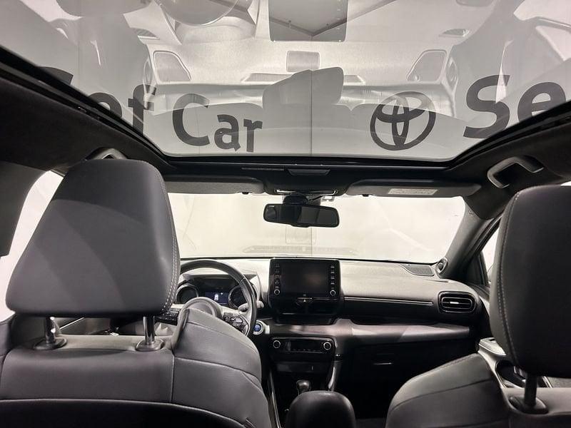 Toyota Yaris 1.5 Hybrid Lounge AREA C FREE