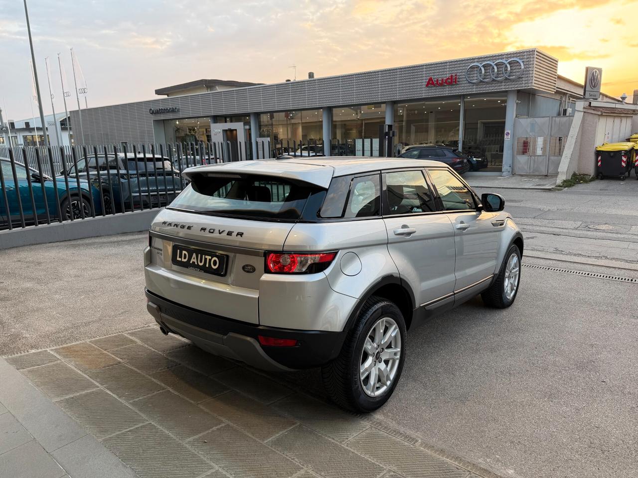 Land Rover Range Evoque 2.2 TD4 5p. Prestige