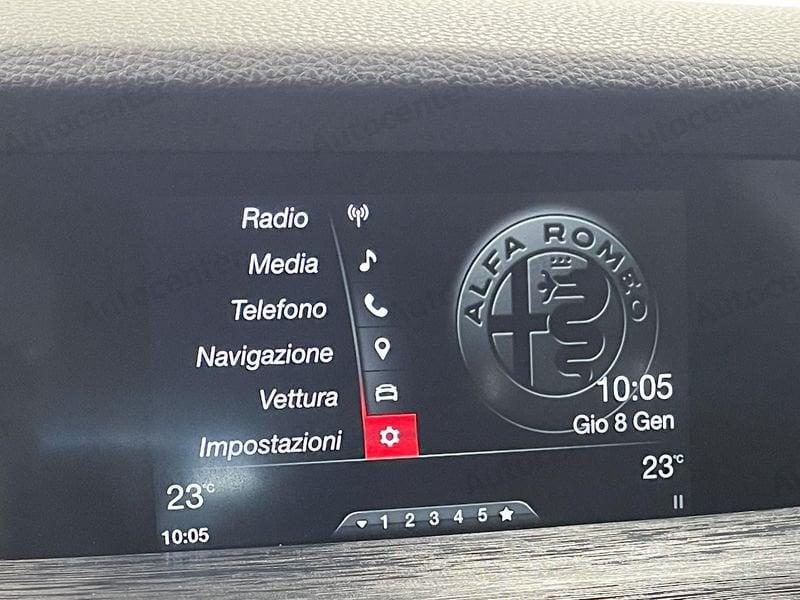 Alfa Romeo Stelvio 2.2 t Business Q4 190cv auto my19