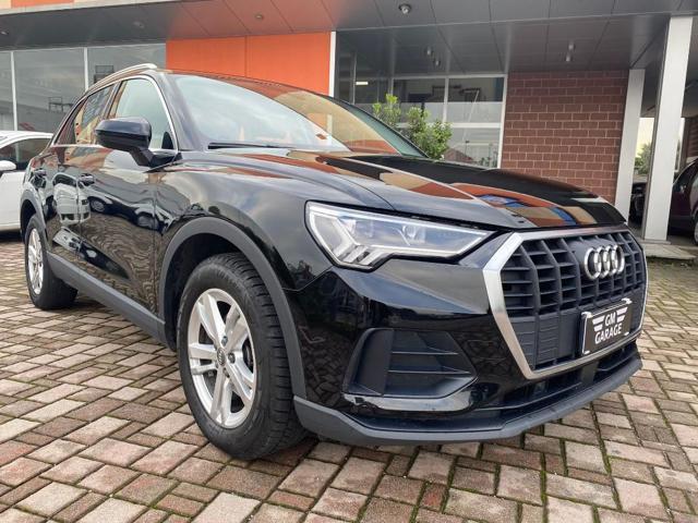 AUDI Q3 2.0 TDI 150 CV Business