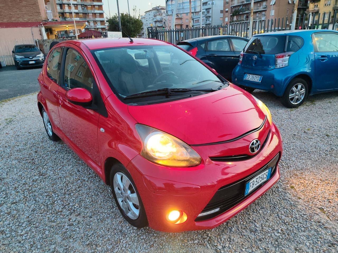 Toyota Aygo 1.0 5 porte NEOPATENTATI