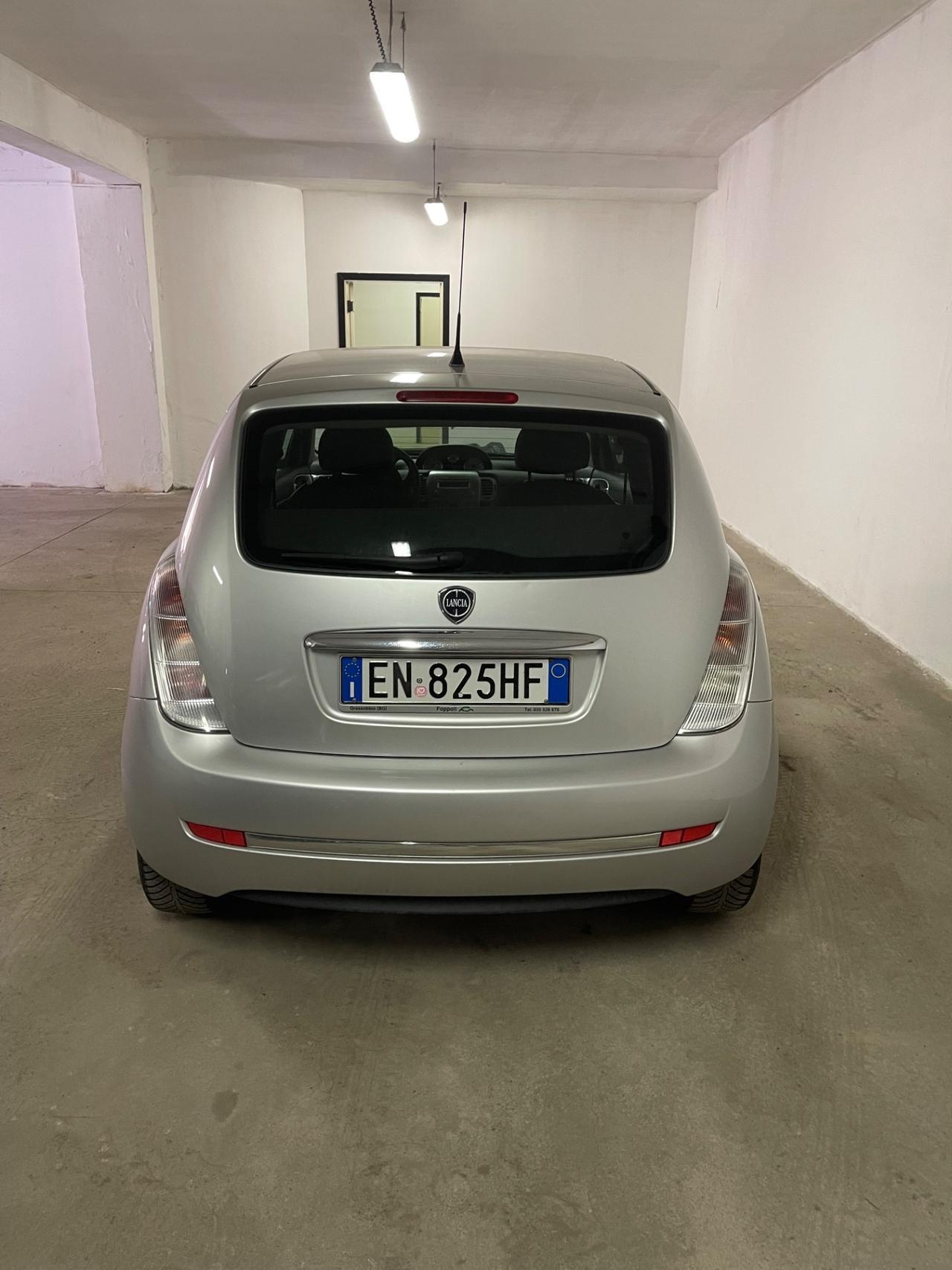 Lancia Ypsilon 1.2 69 CV 5 porte S&S Platinum