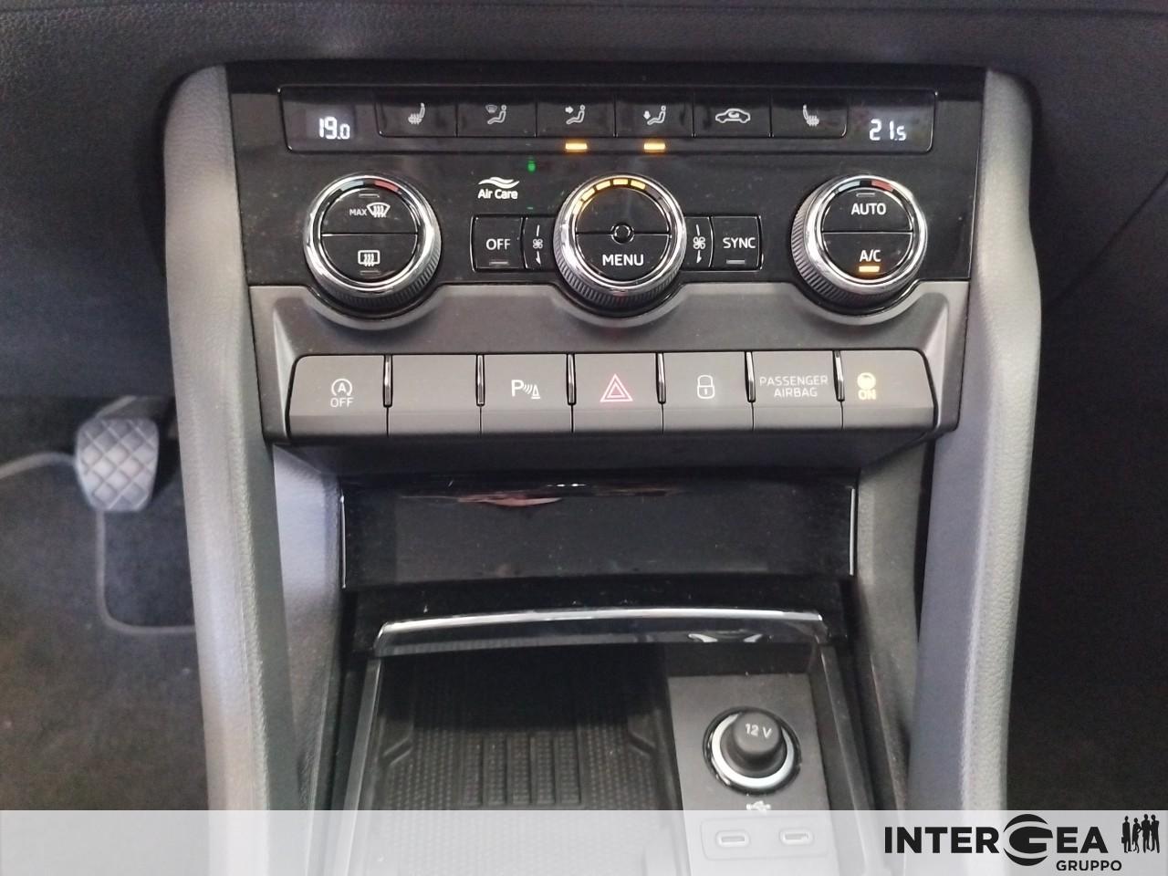 SKODA Karoq 1.0 tsi Selection 115cv