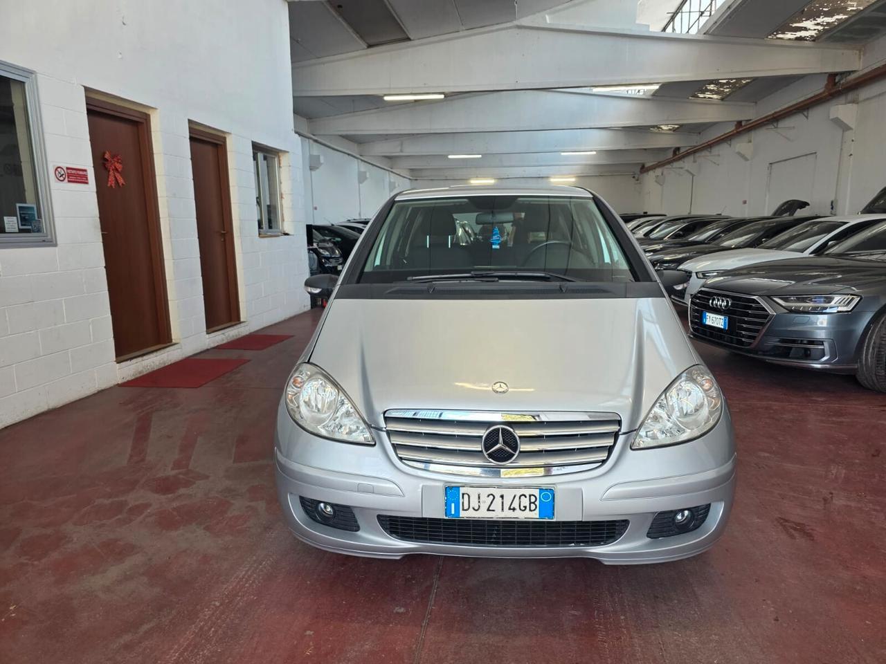 Mercedes-benz A 150 Avantgarde cambio automatico neopat