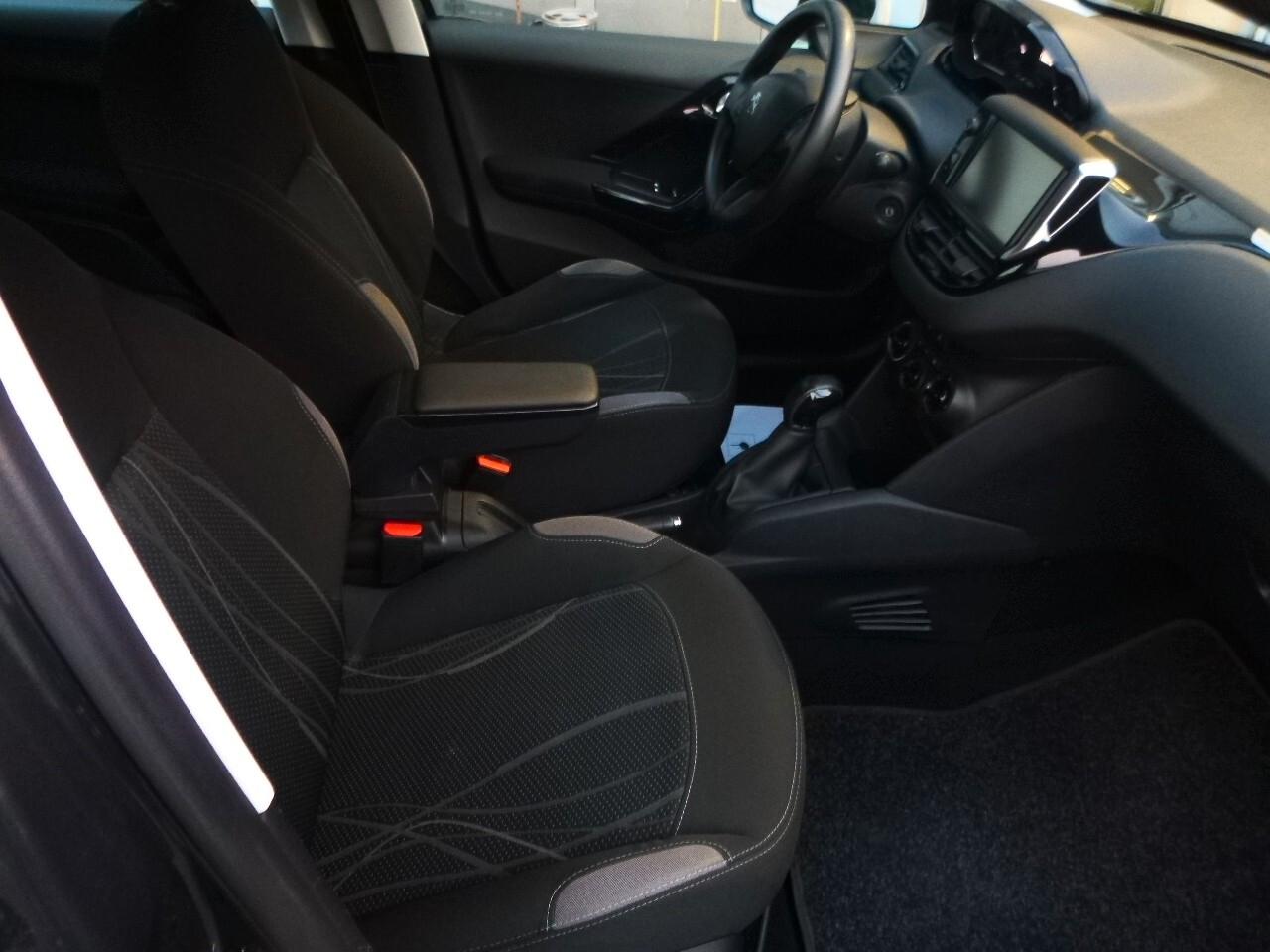 Peugeot 208 1.2 VTi 82 CV 5 porte Access NEOPATENTATI