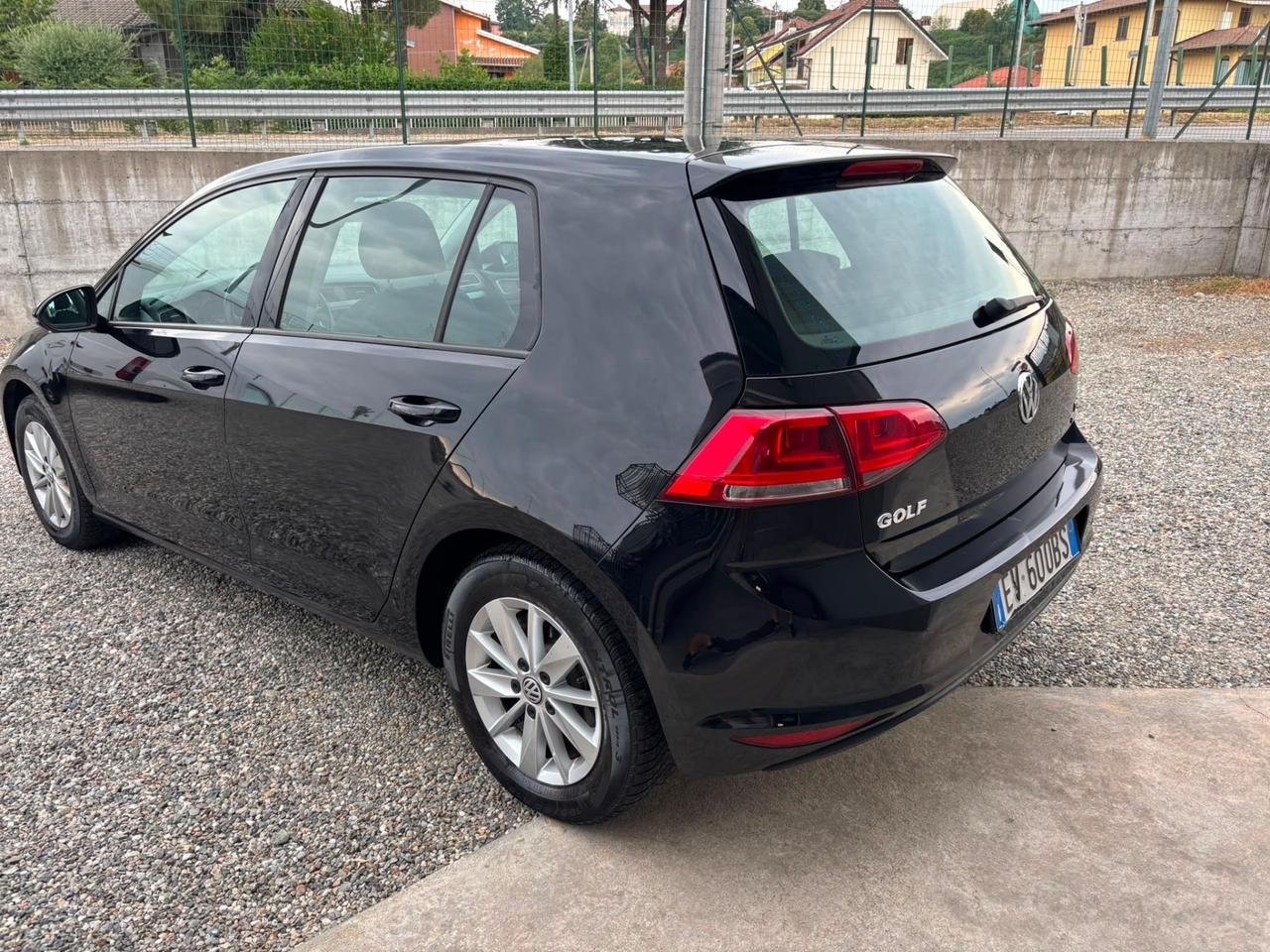Volkswagen Golf 1.6 TDI 5p. Trendline BlueMotion Technology leggi la descrizione