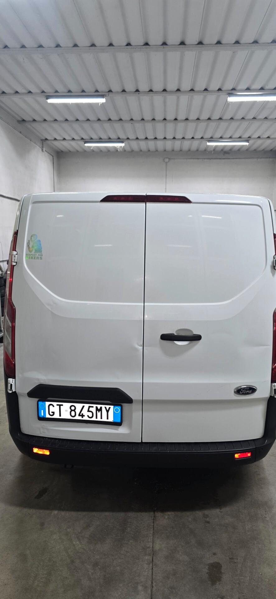Ford Tourneo Custom 320 2.0 TDCi 130CV PC Trend