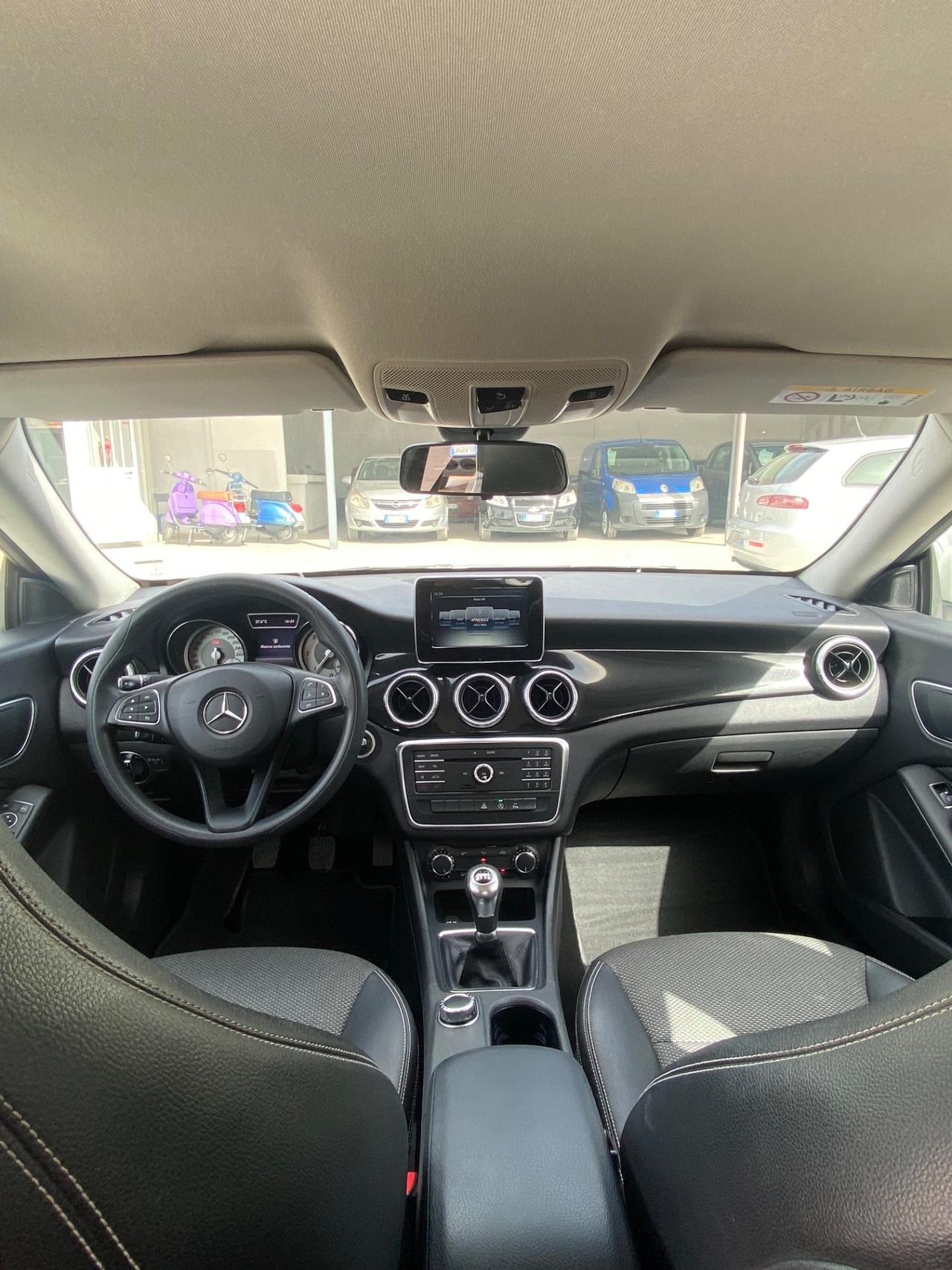 Mercedes-benz CLA 180 d Business