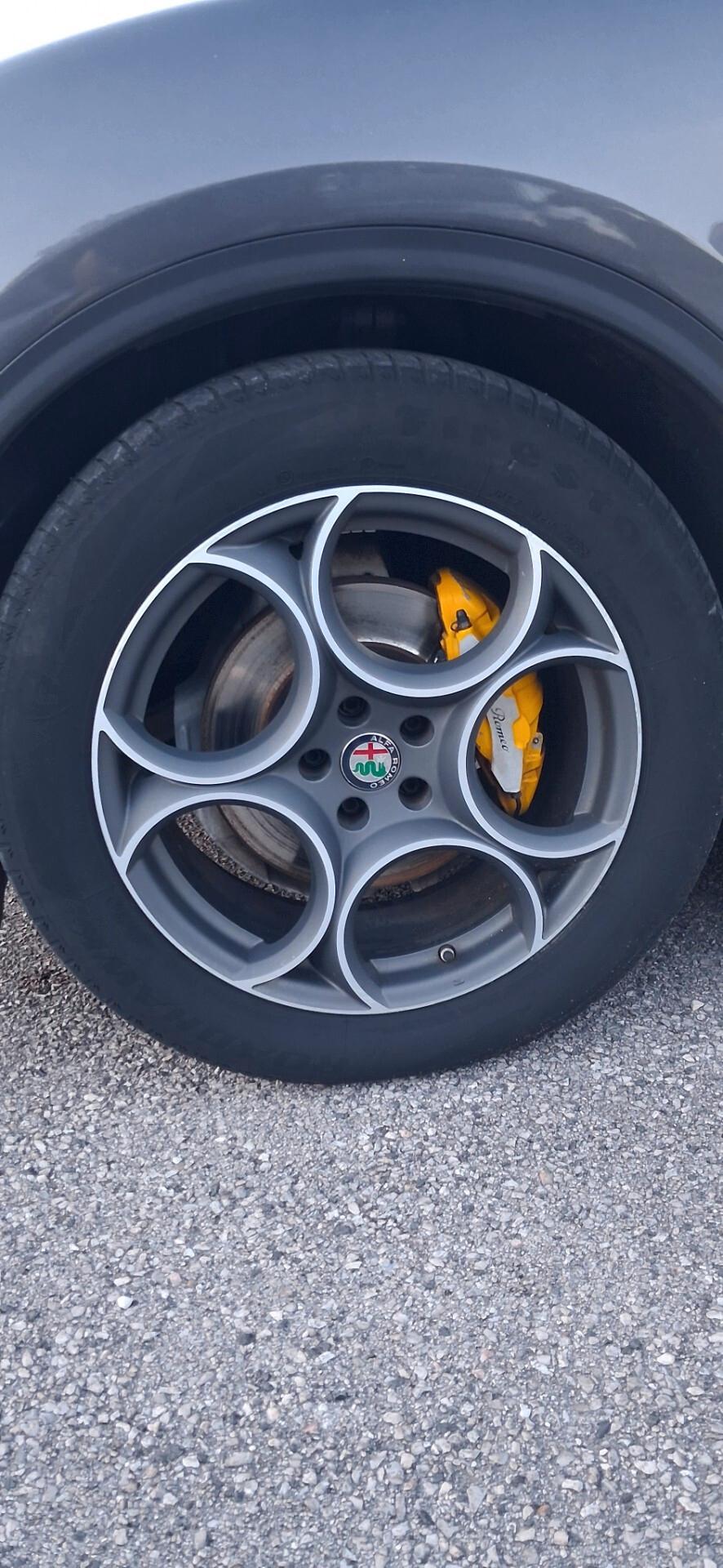 Alfa Romeo Stelvio executive 180cv "distribuzione fatta"