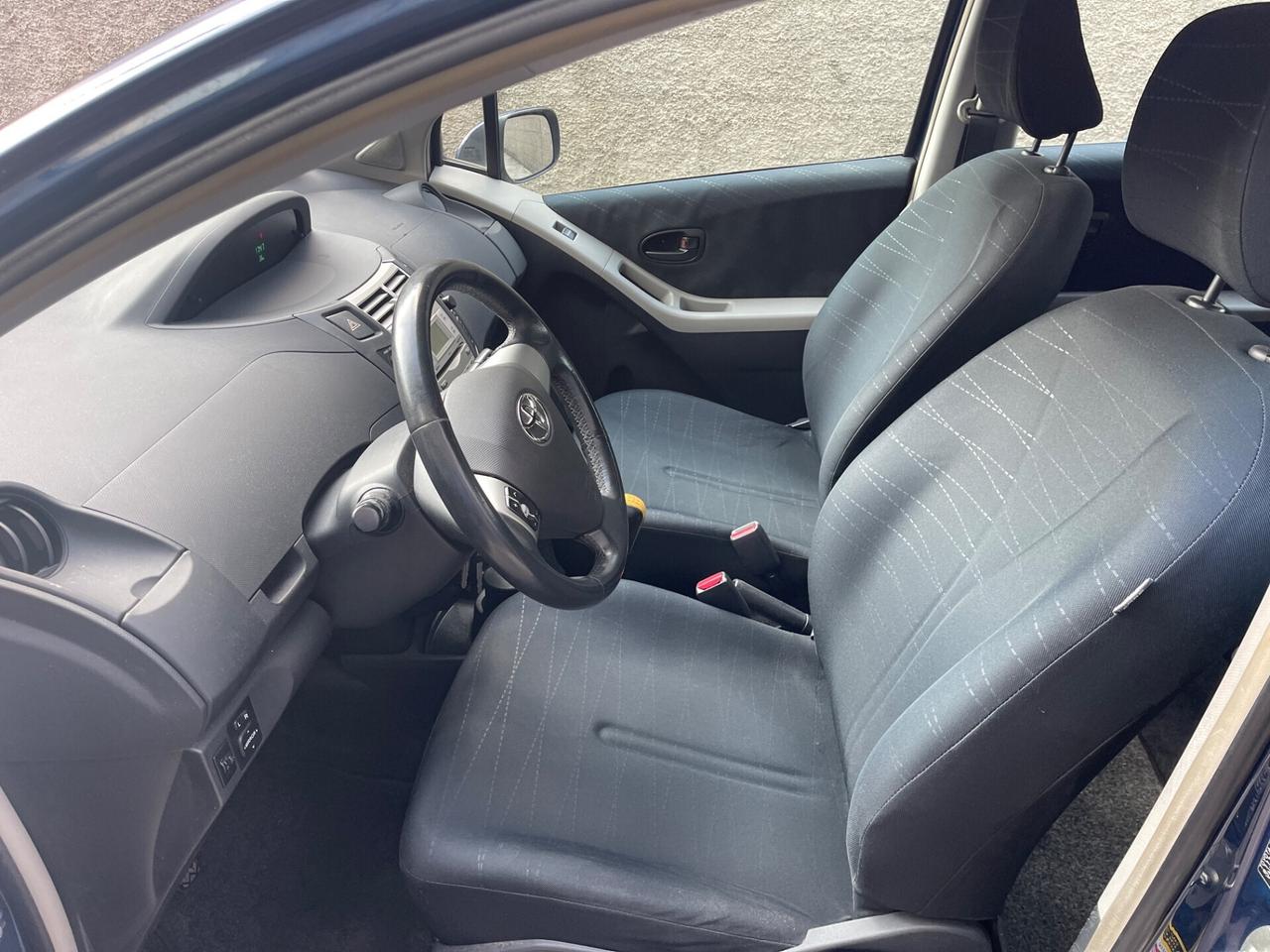 TOYOTA YARIS 1.3 BENZINA EURO4 UNI PROP