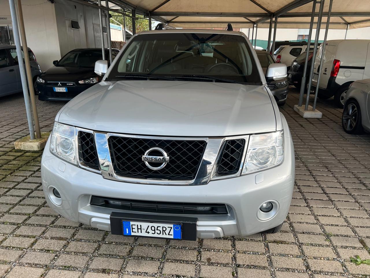 Nissan Pathfinder 3.0 dCi LE V6 4WD 7 POSTI