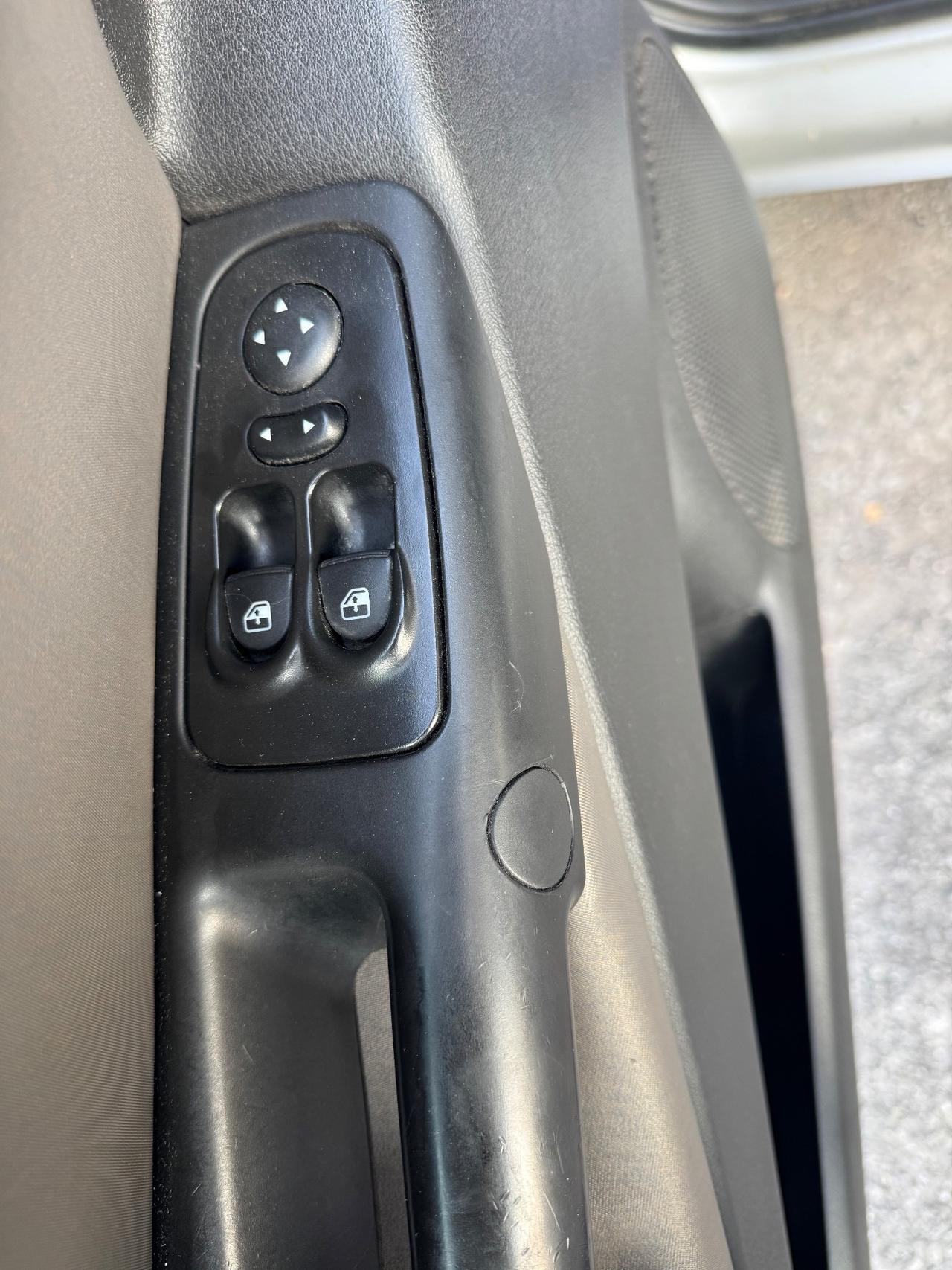 Lancia Ypsilon 1.2 Argento