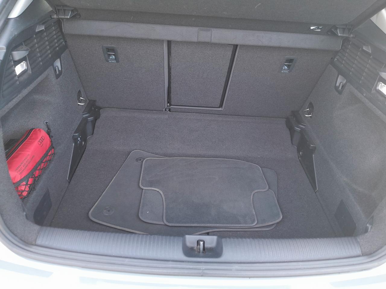 AUDI Q2 30 TDI LINE EDITION DESIGN CAMBIO AUTOMATICO