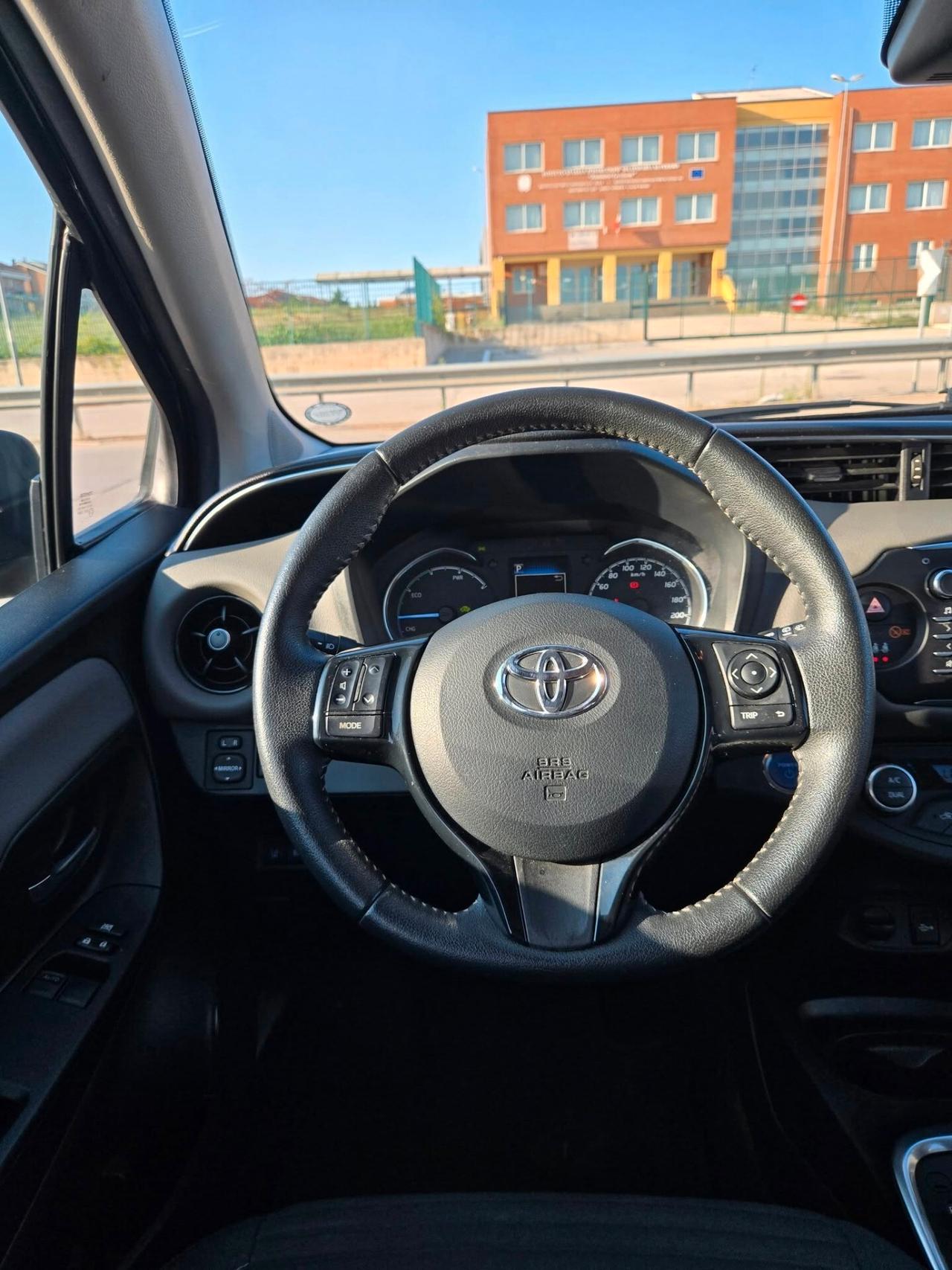 Toyota Yaris 1.5 Hybrid 5 porte Premiere
