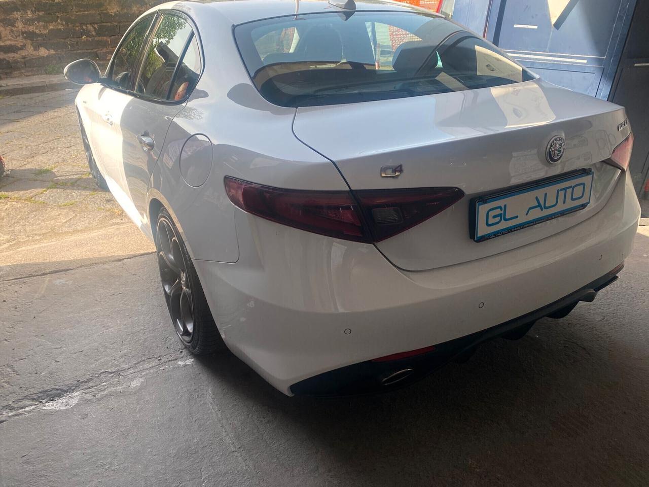 Alfa Romeo Giulia 2.2 Turbodiesel 210 CV AT8 AWD Q4 Veloce