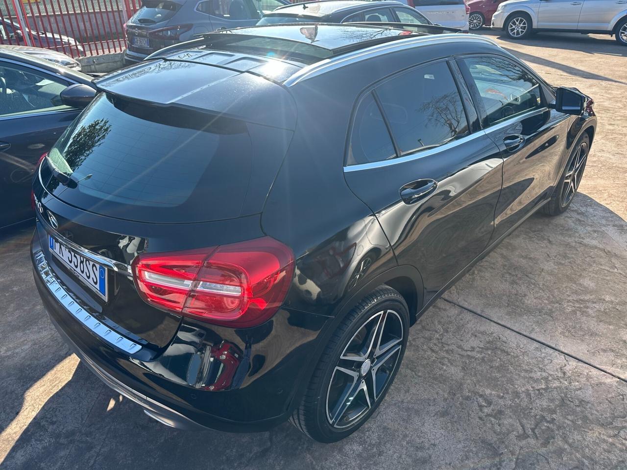 GLA 200 D 4MATIC PREMIUM FINANZIAMENTO