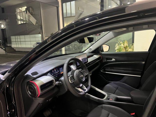 JEEP Avenger 1.2 Turbo 110 CV MHEV Summit tua da ?299,00 mensil