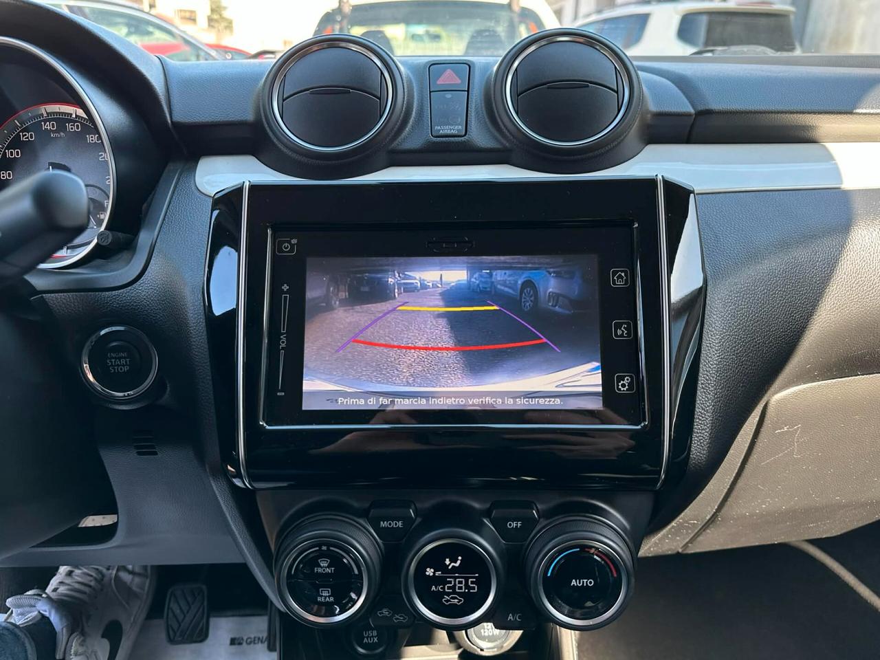 Suzuki Swift 1.2 Hybrid Top