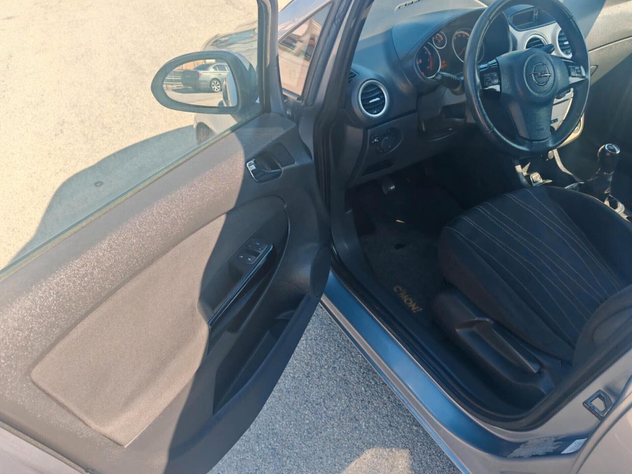 Opel Corsa 1.2 5 porte Enjoy