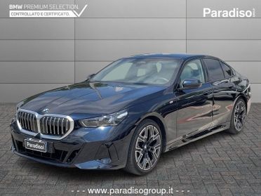 BMW Serie 5 G60 Berlina 520d 48V xdrive MSport auto