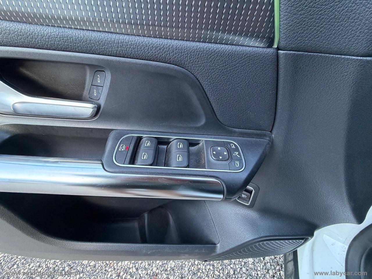 MERCEDES-BENZ GLA 200 d Automatic 4Matic Sport Plus GANCIO TRAINO VERTICALE MERCEDES