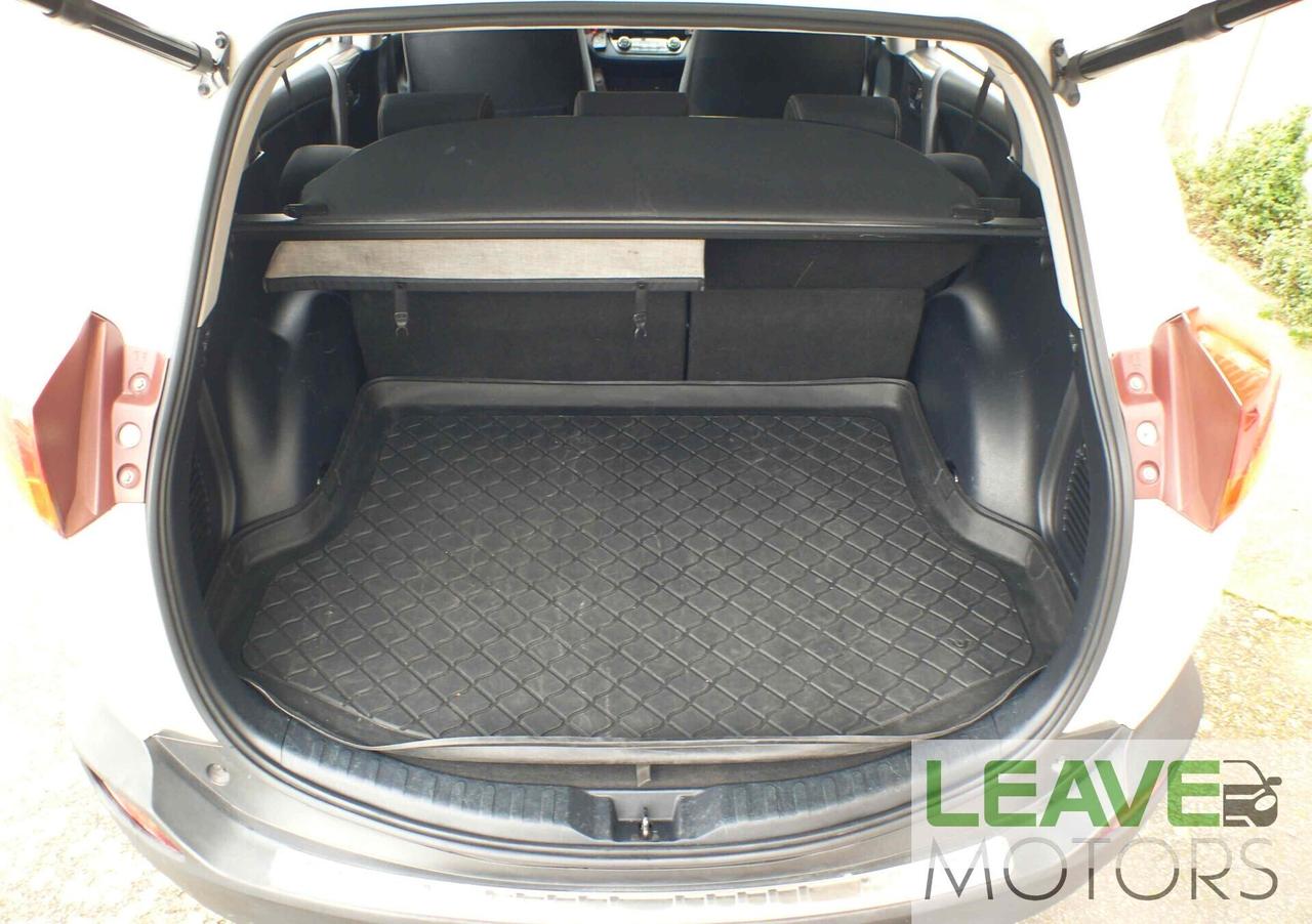Toyota RAV 4 A/T 4WD Lounge (M1462)
