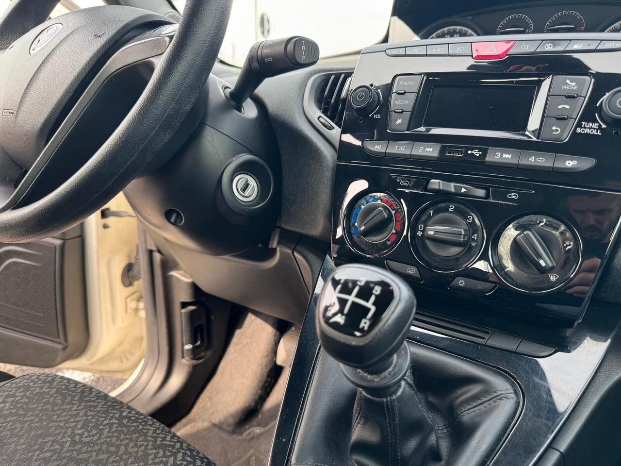 Lancia Ypsilon 1.2 5 porte GPL Platinum ok neopatentati