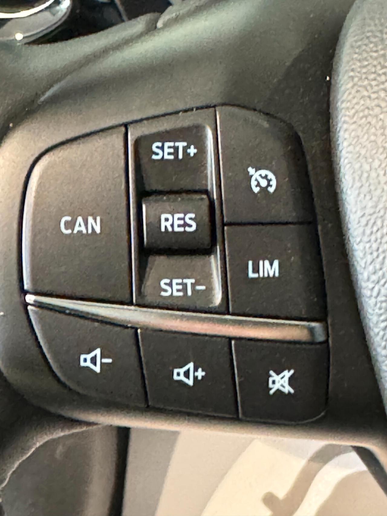 Ford Fiesta 5p 1.1 Titanium 75cv Led App conn Cam 16" (Neopat)