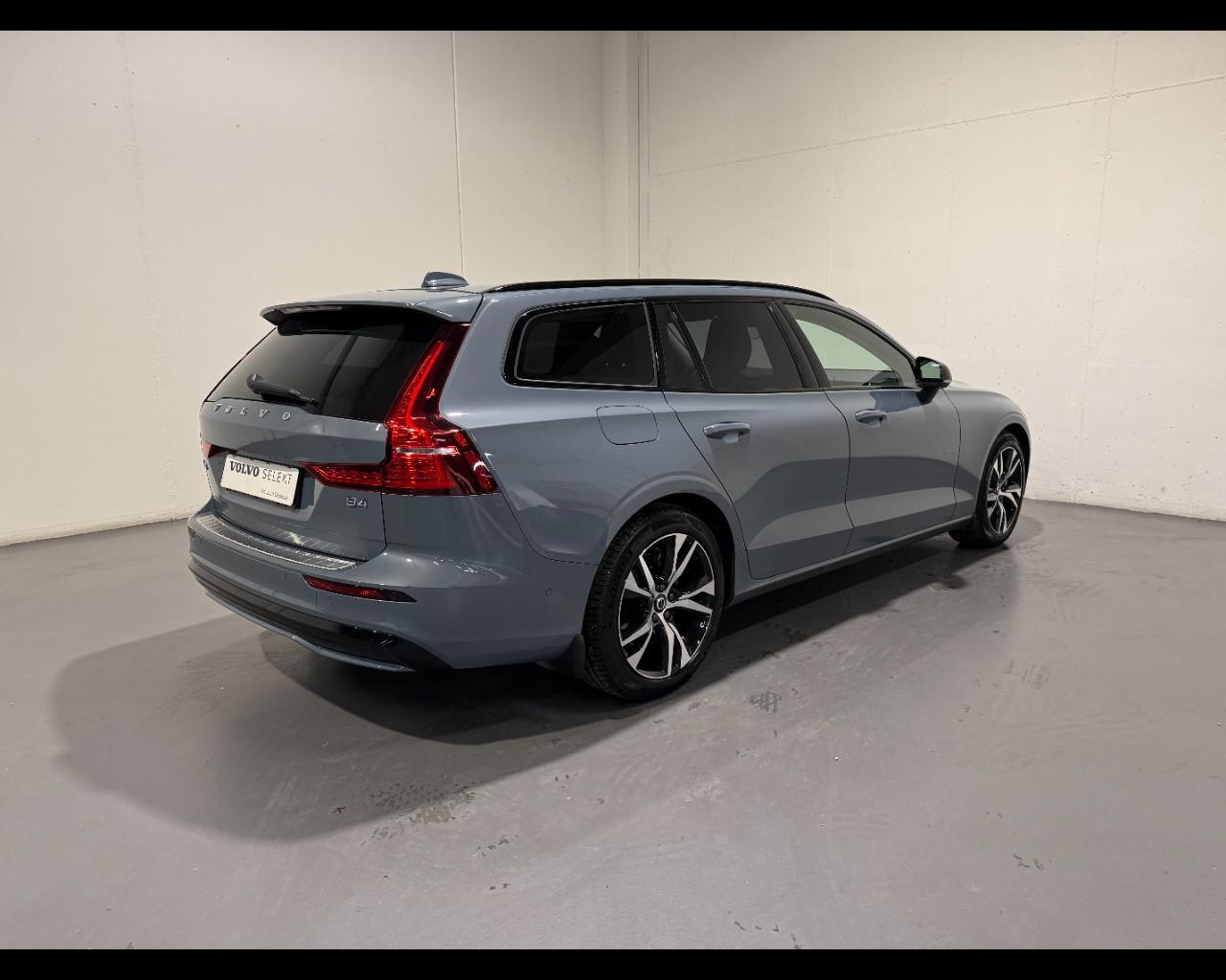 VOLVO V60 B4 GEARTRONIC PLUS DARK