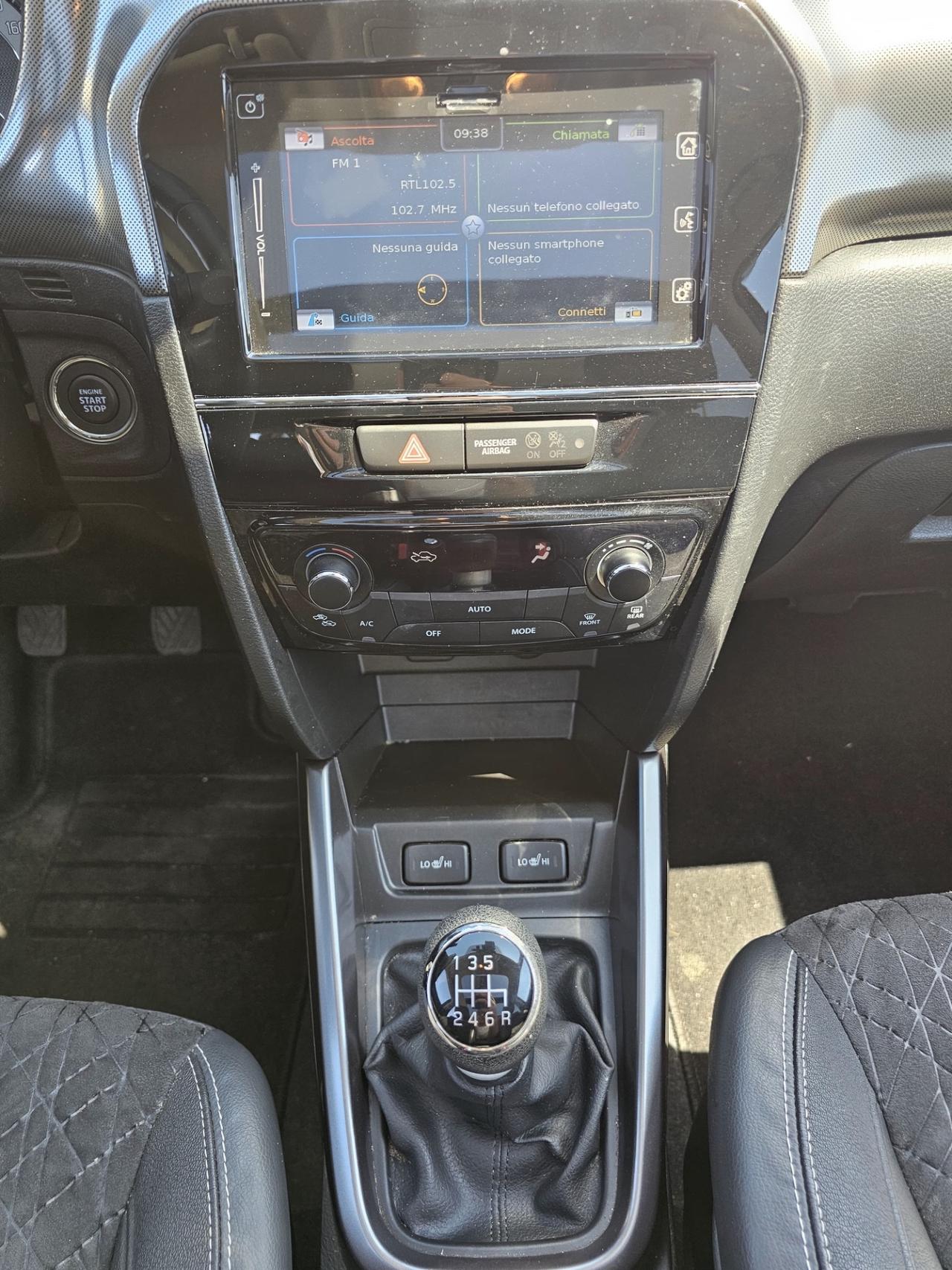 Suzuki Vitara 1.4 Hybrid Starview