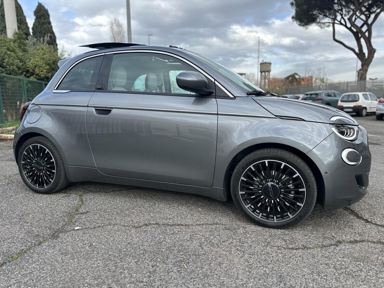 Fiat 500 La Prima 42kWh 118cv Tetto APRIBILE