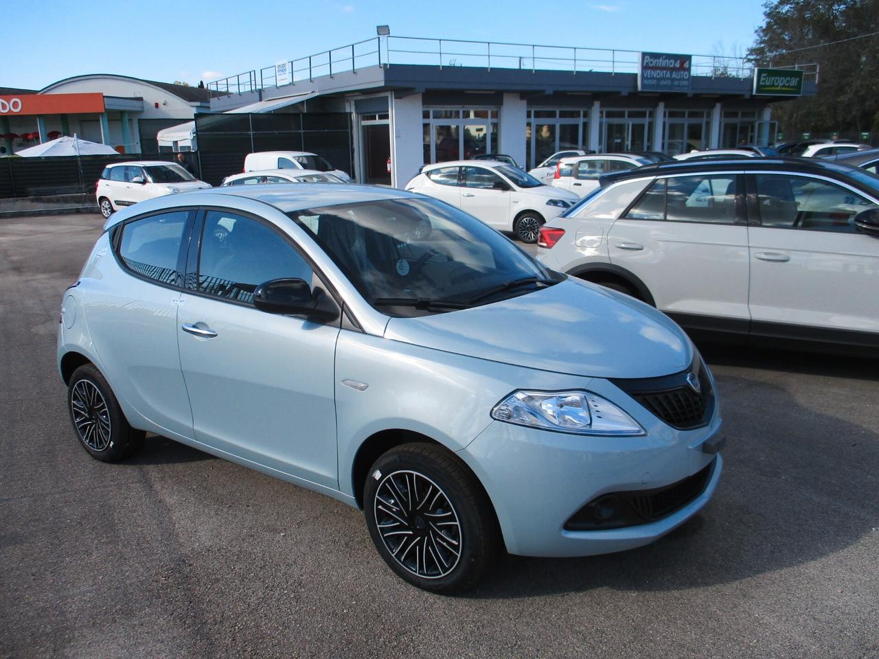 Lancia Ypsilon 1.0 FireFly 5 porte S&S Hybrid Oro