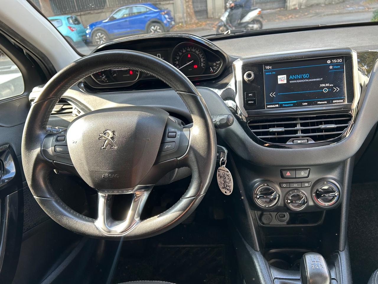 Peugeot 208 1.2 PureTech 82cv Allure CINGHIA E FRIZIONE FATTE!!!