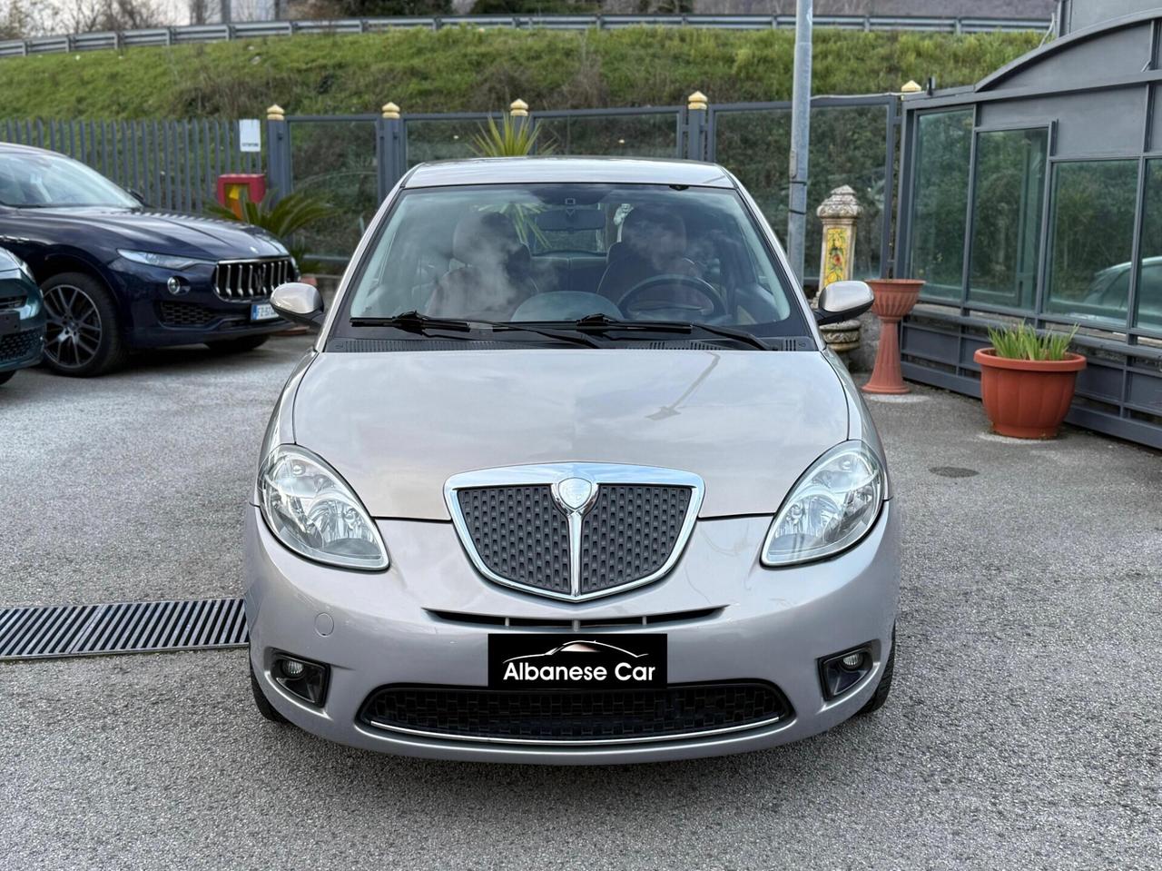 Lancia Ypsilon 1.3 MJT 90 CV Platino