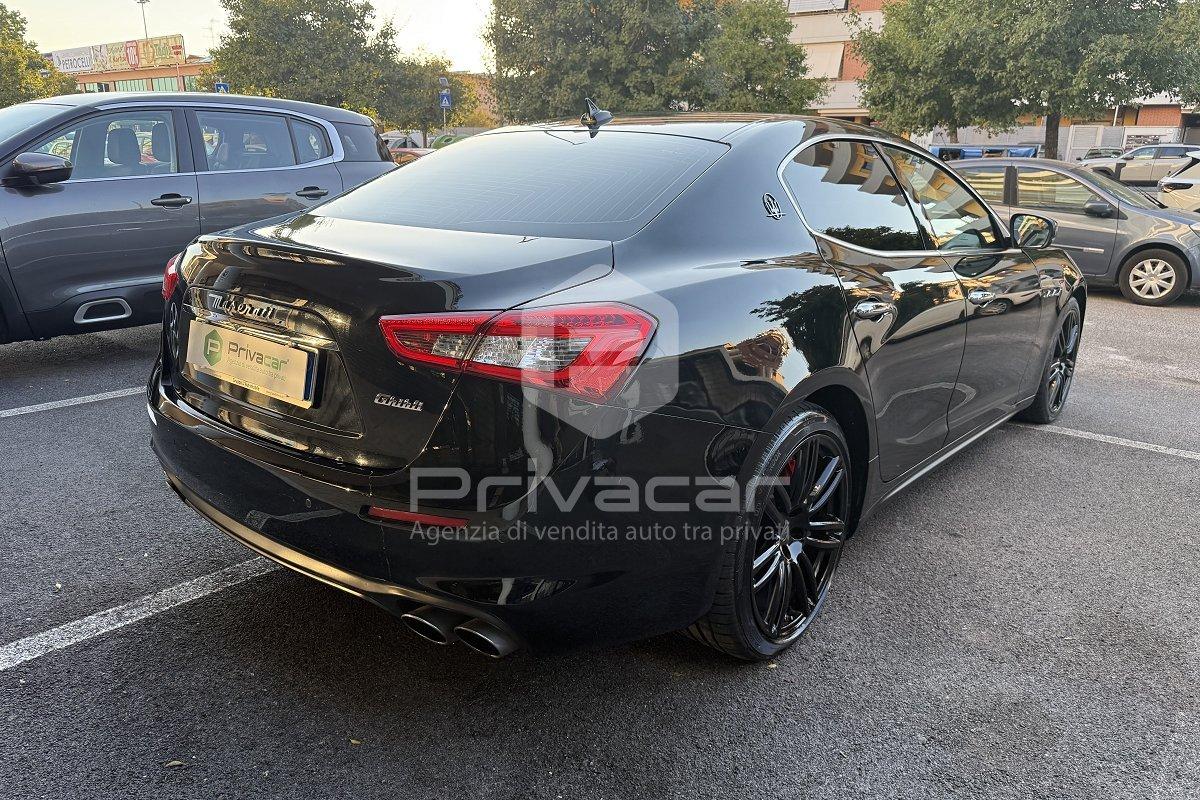 MASERATI Ghibli V6 Diesel 275 CV