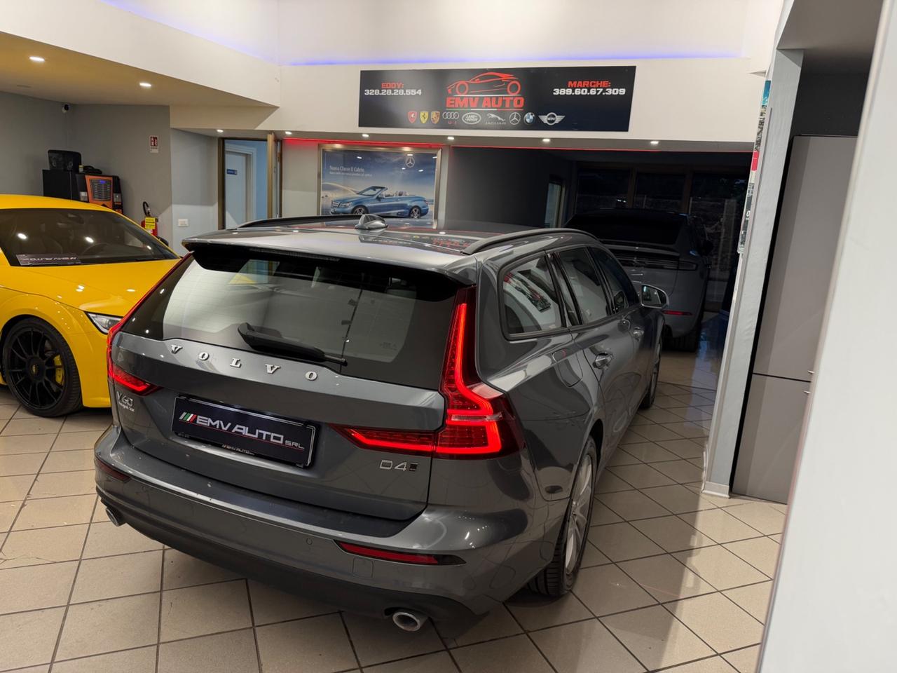 Volvo V60 D4 AWD Geartronic R-design
