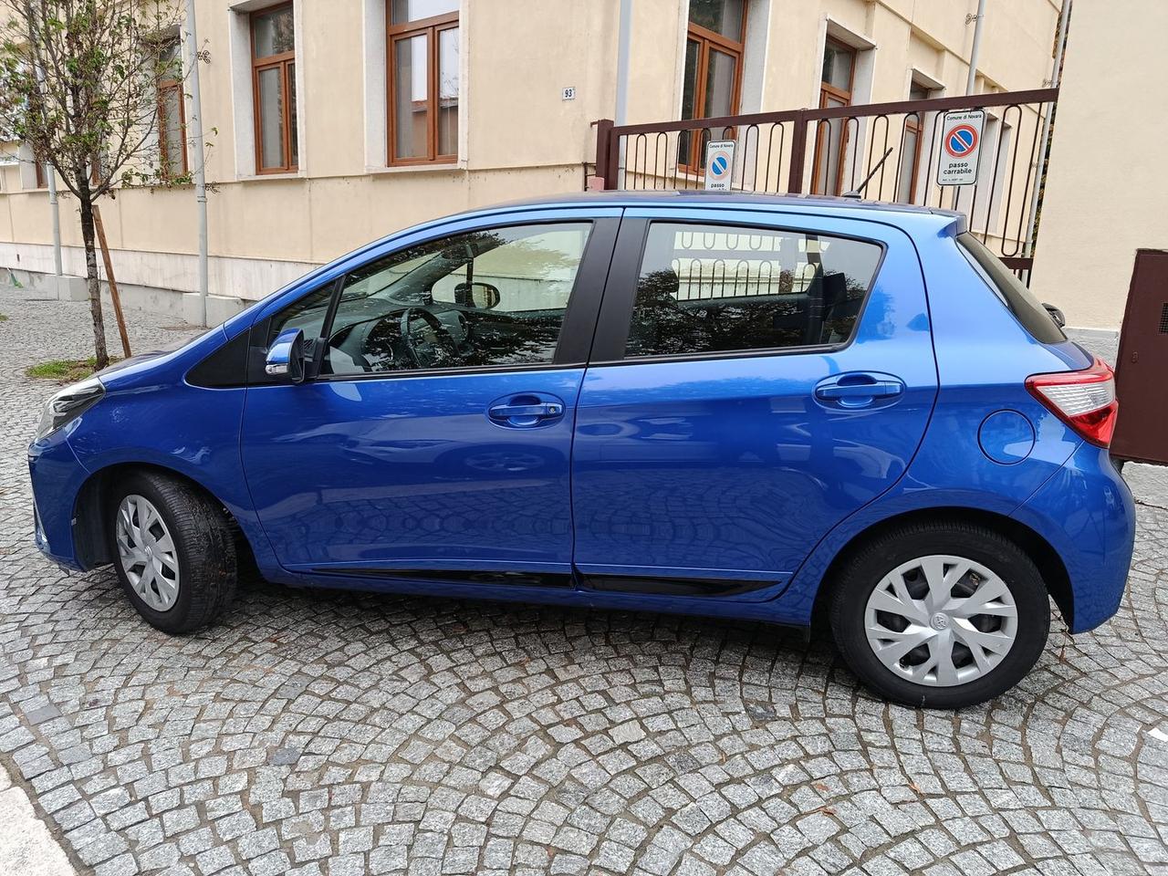 Toyota Yaris Active 1.0 VVT-i #7550
