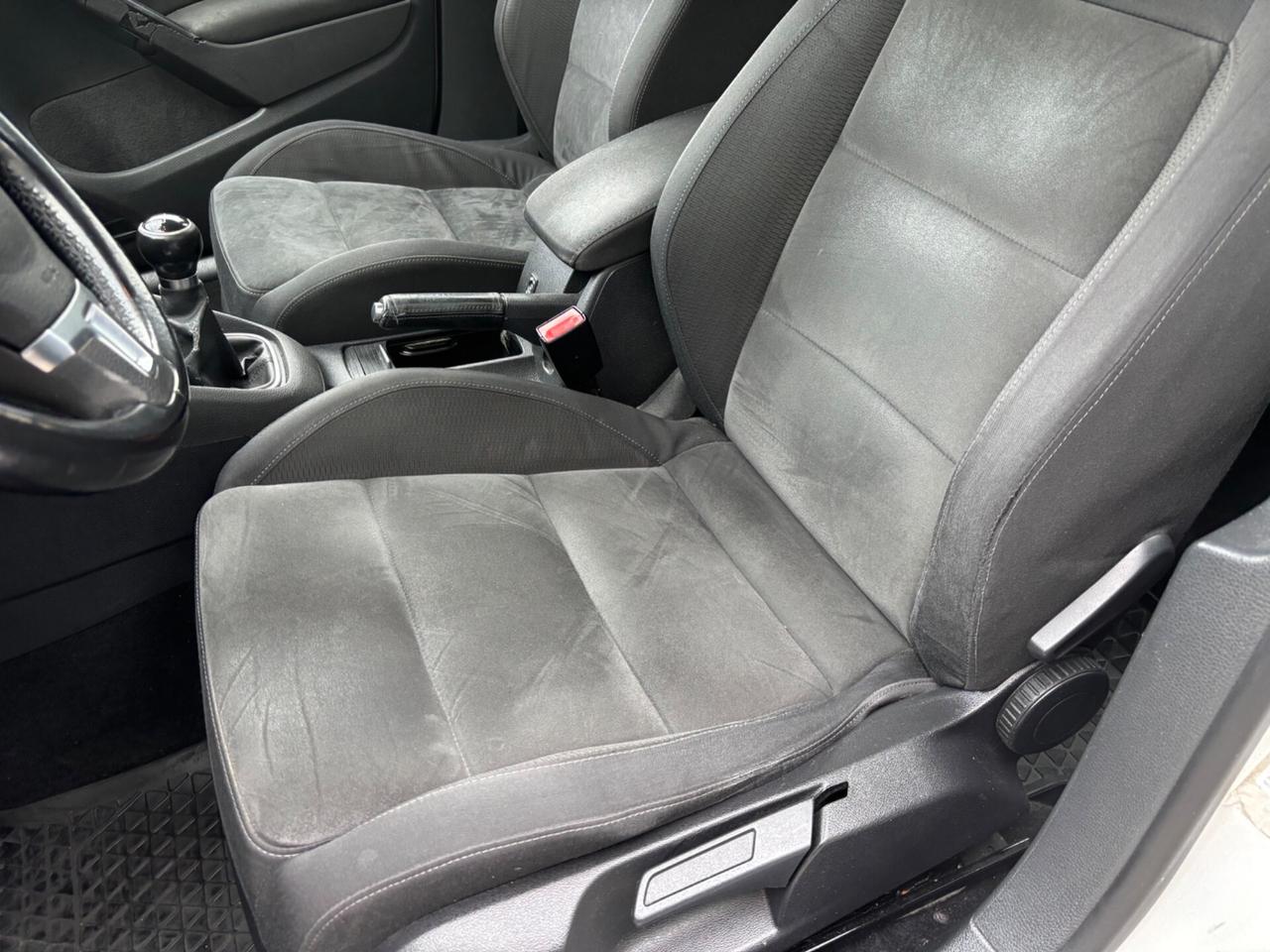 Volkswagen Golf 1.6 TDI 5p. Highline OK NEOPATENTATI