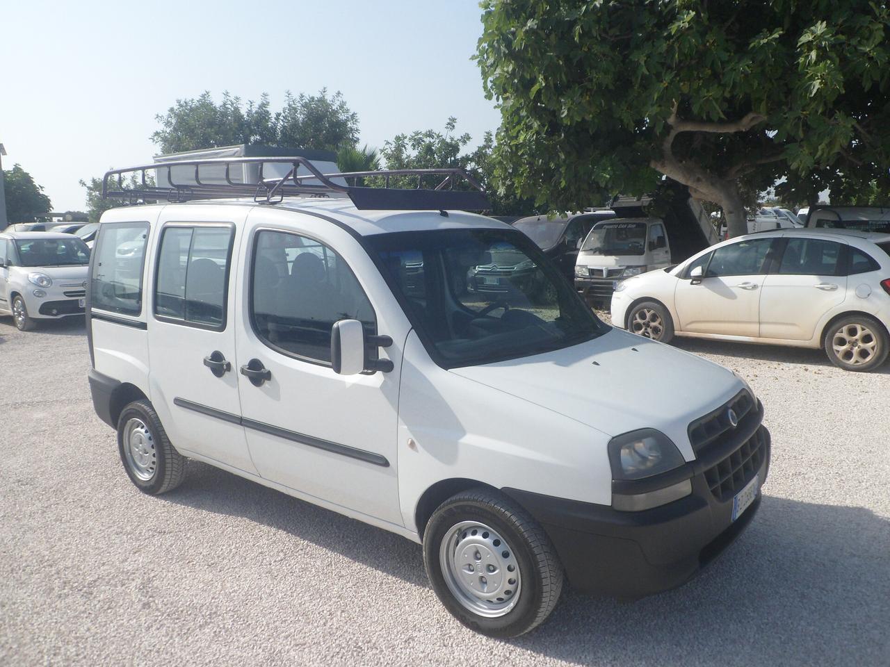 Fiat Doblo 5 posti autocarro