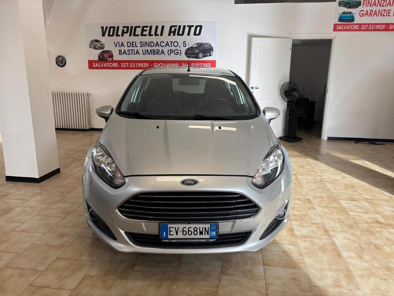 FORD FIESTA ANNO 2014 DS 1.5 ADATTA NEOPATENTATI KM 132 MILA
