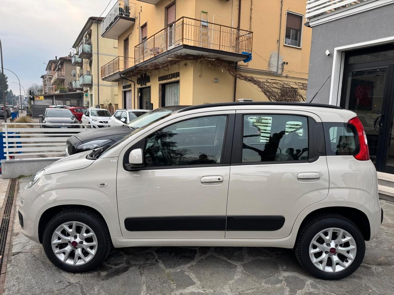 FIAT PANDA 0.9 TwinAir Turbo NPower LOUNGE METANO NEOP.