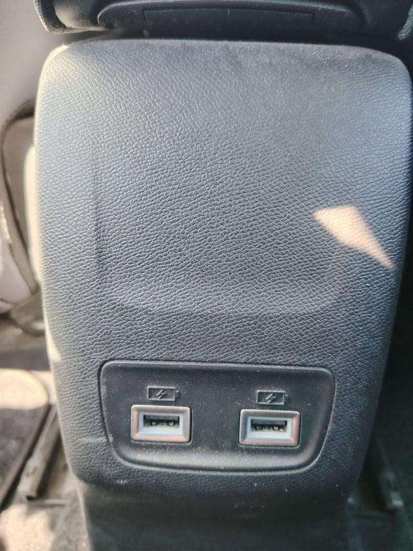 Peugeot 2008 BlueHDi 100 S&S Allure Navi Pack